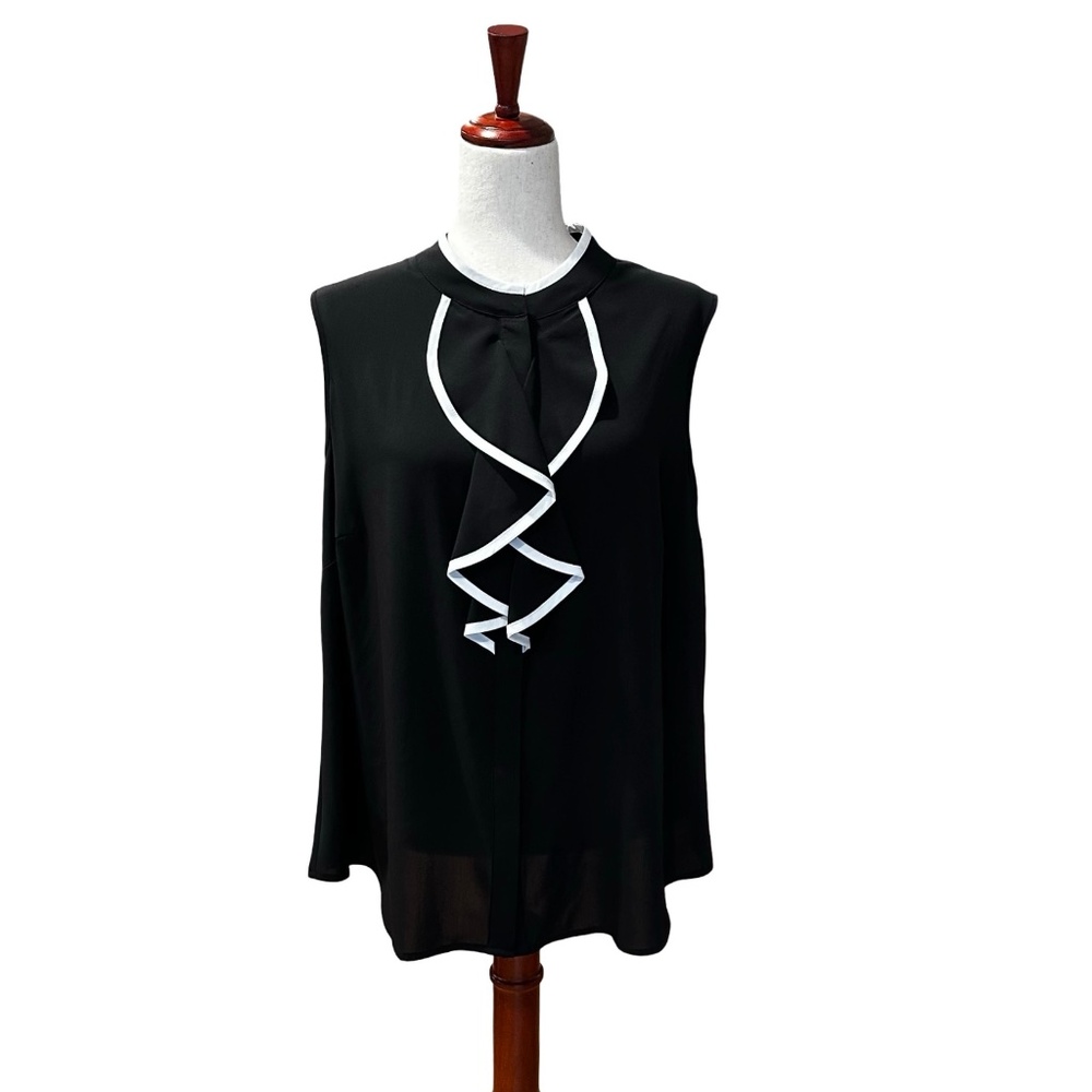 NWT Calvin Klein Woman's Sleeveless Button-Up Blouse Piped Ruffle Black-White 1X
